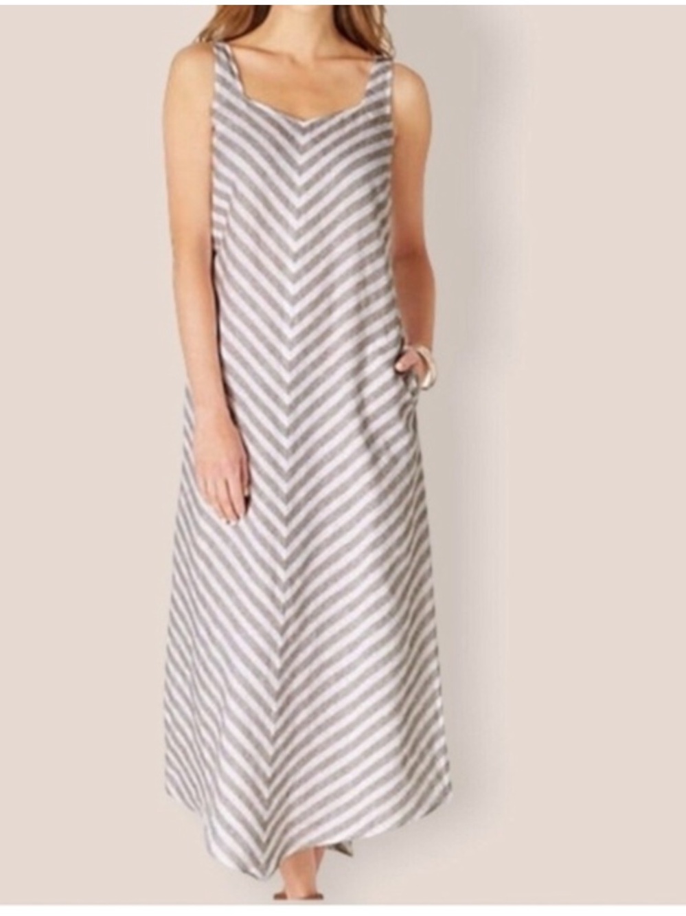 J. Jill Sleeveless Chevron Stripe Linen Dress in Beige and White